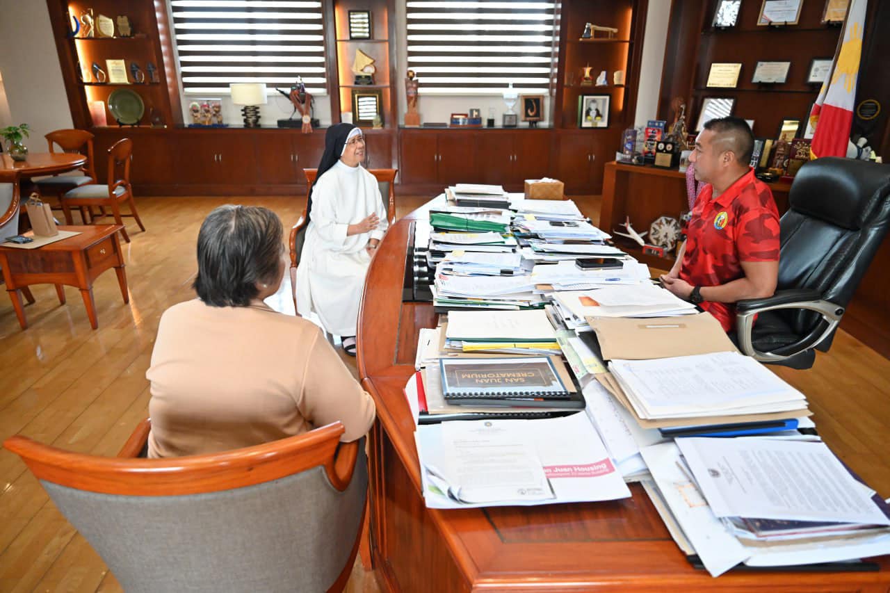 Our Directress/Principal, Sr. Ma. Goretti S. Verga, OP, pays a courtesy call to Hon. Francis Zamora, San Juan City Mayor, to express gratitude for the invaluable partnership in advancing education. Together, we are shaping a brighter future for our community. #TatakDominikano #BeADominican